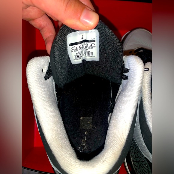 Air Jordan Retro 3 - Wolf Grey - 2014 Release - Limited Edition - Picture 7 of 7